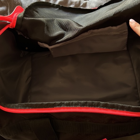 Adidas duffel bag - Picture 8 of 12